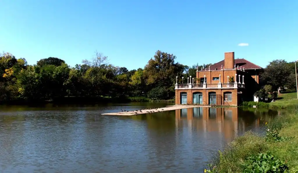 Columbus Park