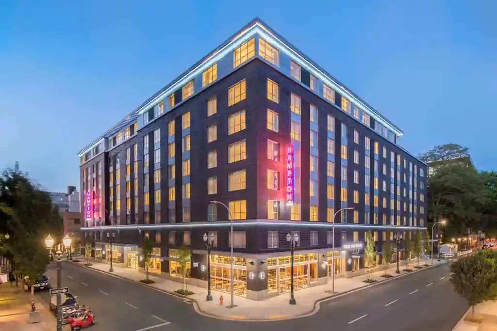 Hampton Inn And Suites By Hilton Portland – Pearl District