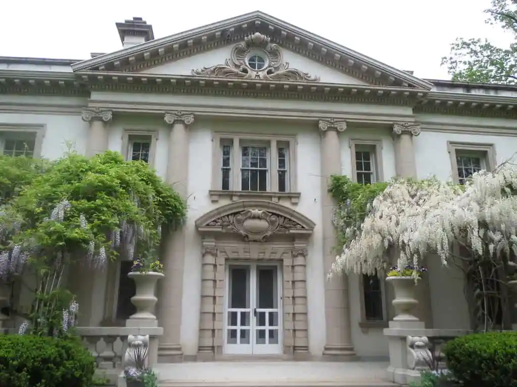 Liriodendron Mansion
