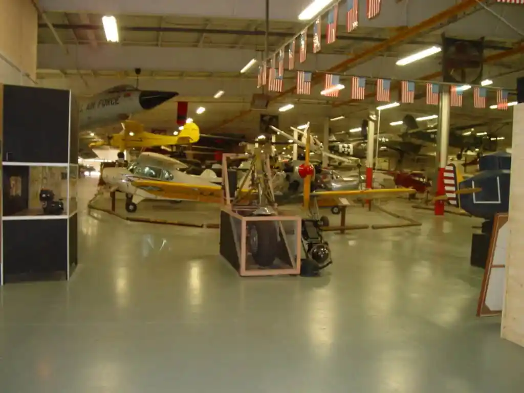 Mid-America Air Museum