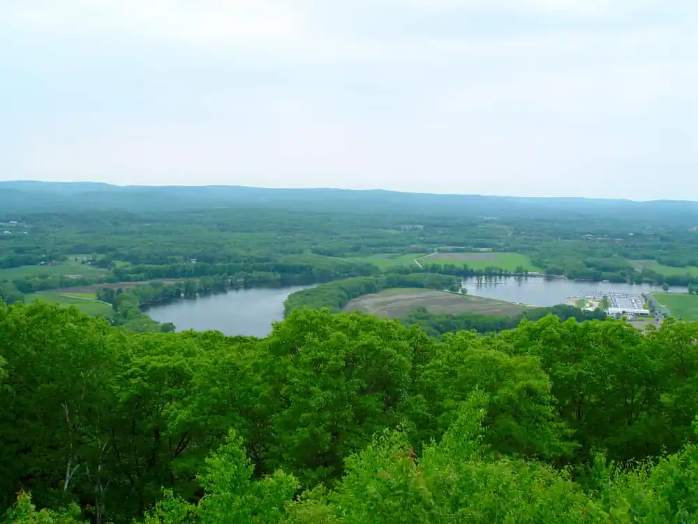 Mount Tom State Reservation