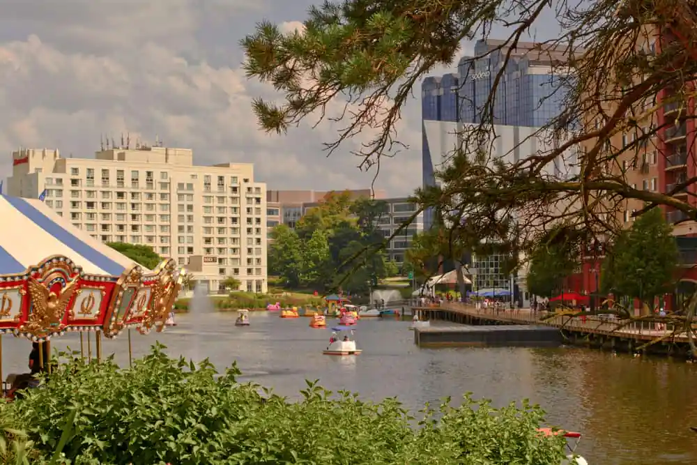 RIO Lakefront