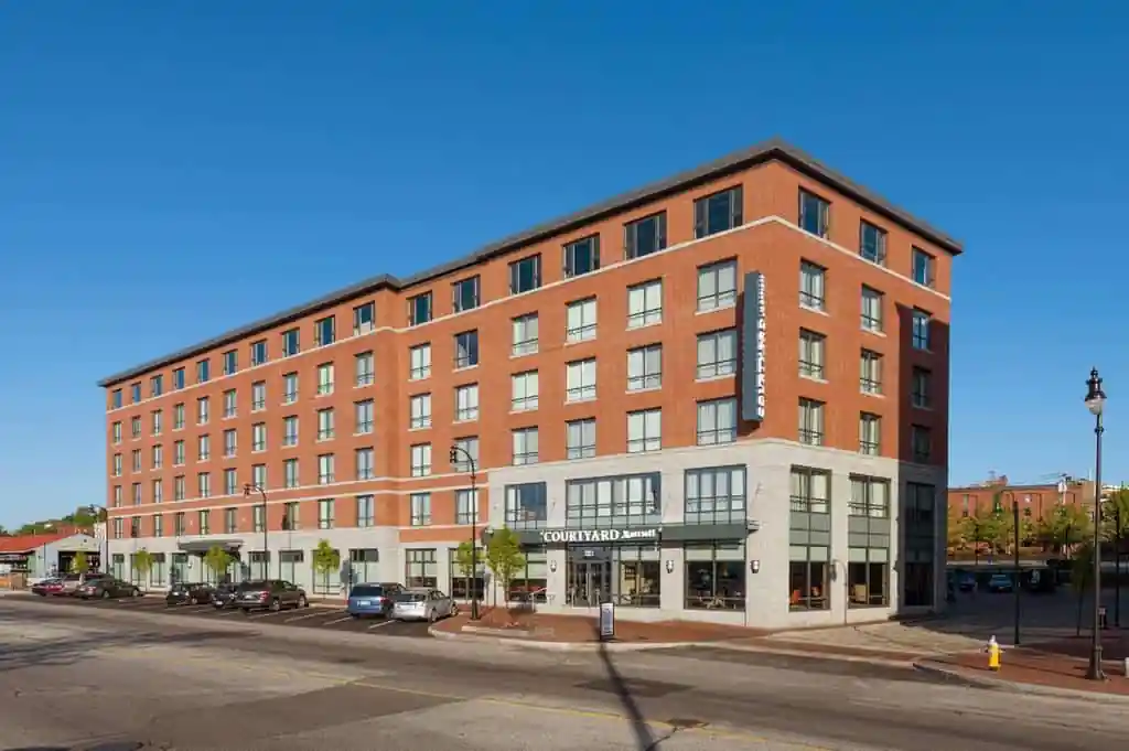Courtyard By Marriott Portland Downtown Waterfront
