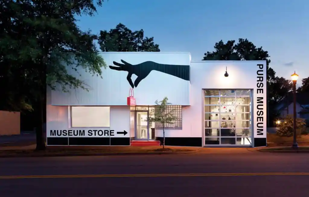 Esse Purse Museum