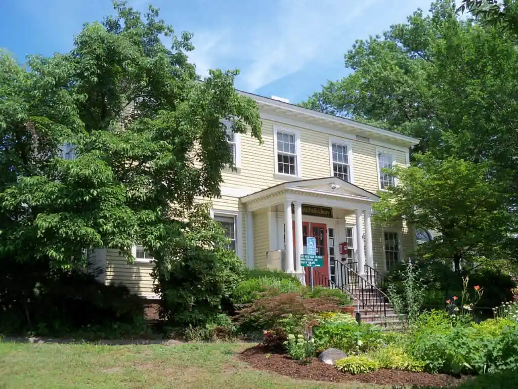Leavitt-Hovey House