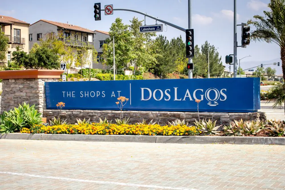 The Shops at Dos Lagos