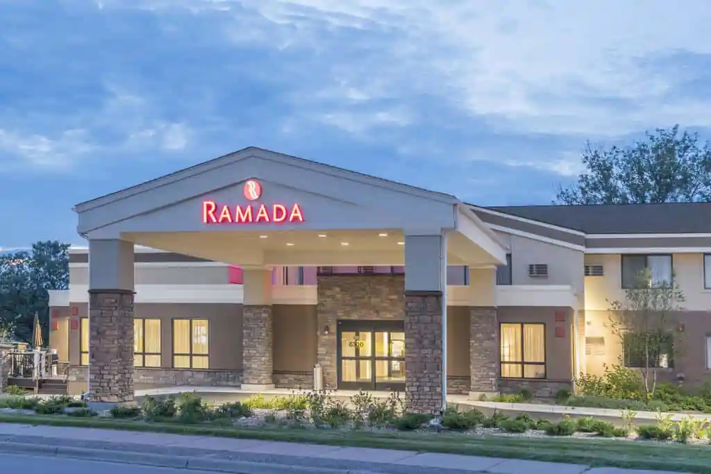 Ramada By Wyndham Minneapolis Golden Valley