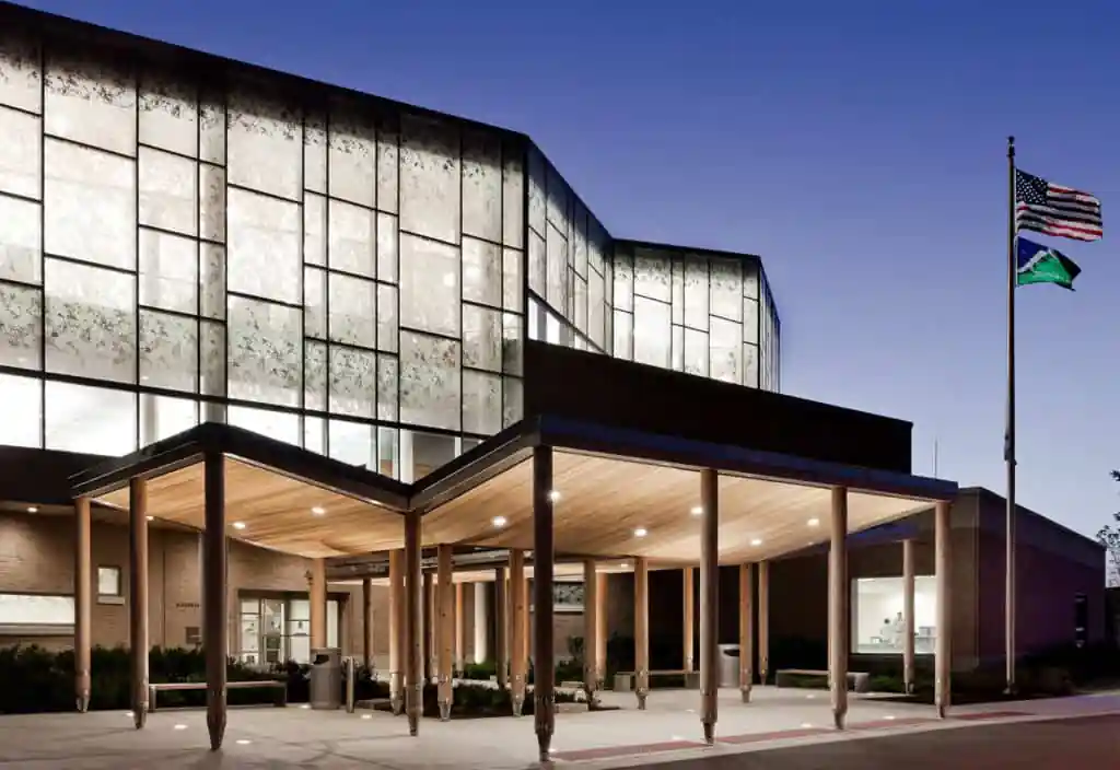 Fountaindale Public Library