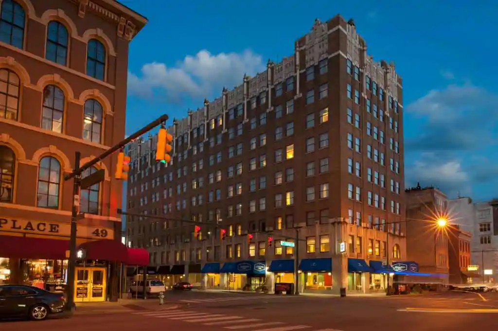 Hampton Inn Indianapolis Downtown