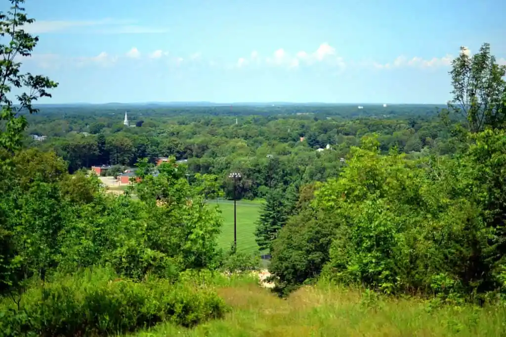 Knuckup Hill, Sweatt Hill