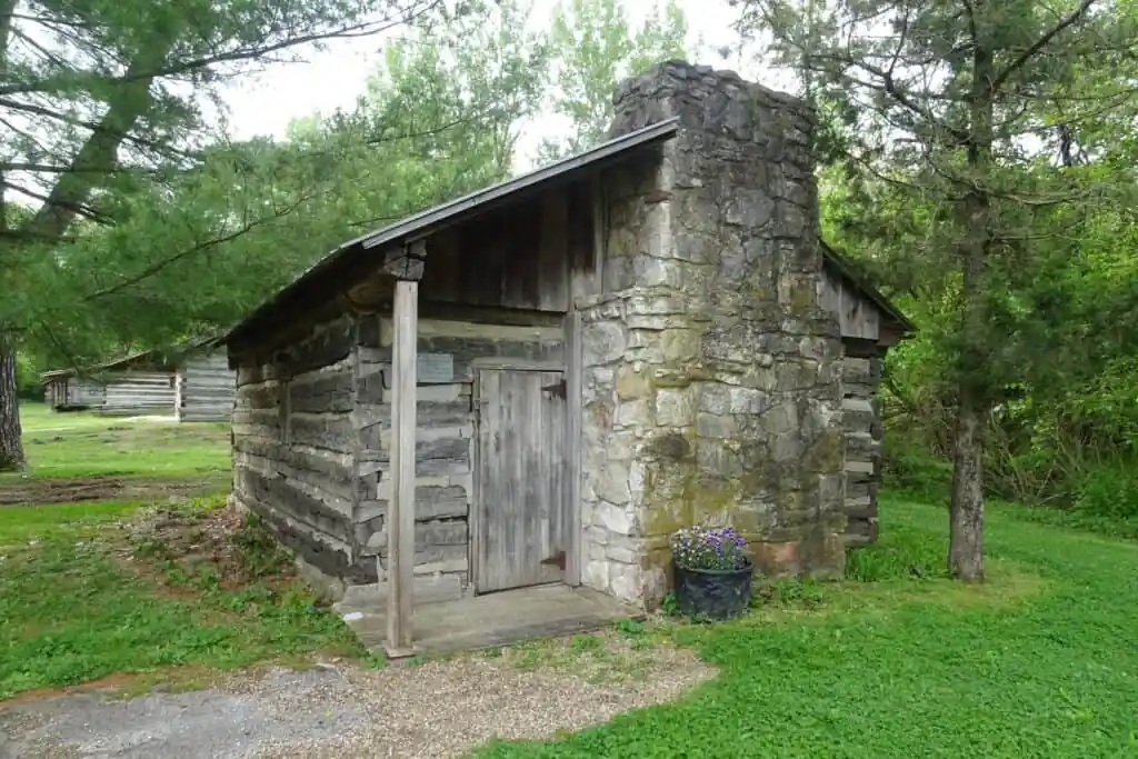Log Cabin Village, Quincy