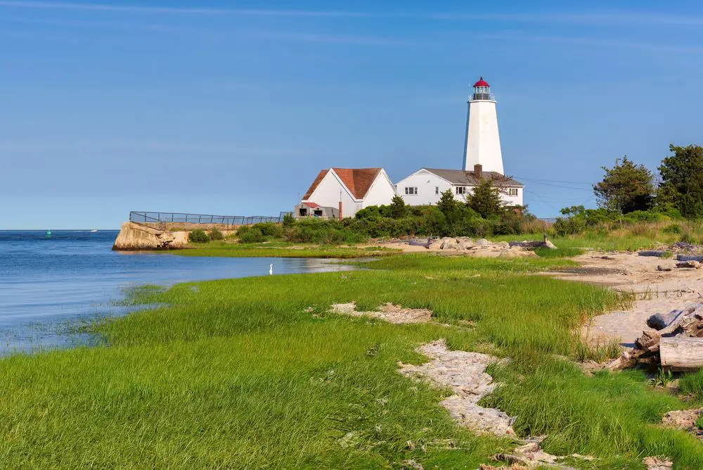 Lynde Point Light