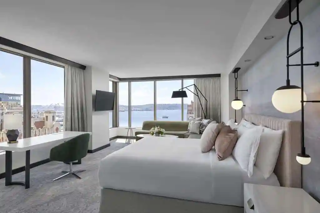 Loews Hotel 1000