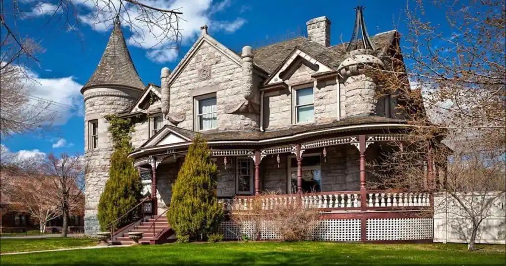 Standrod House