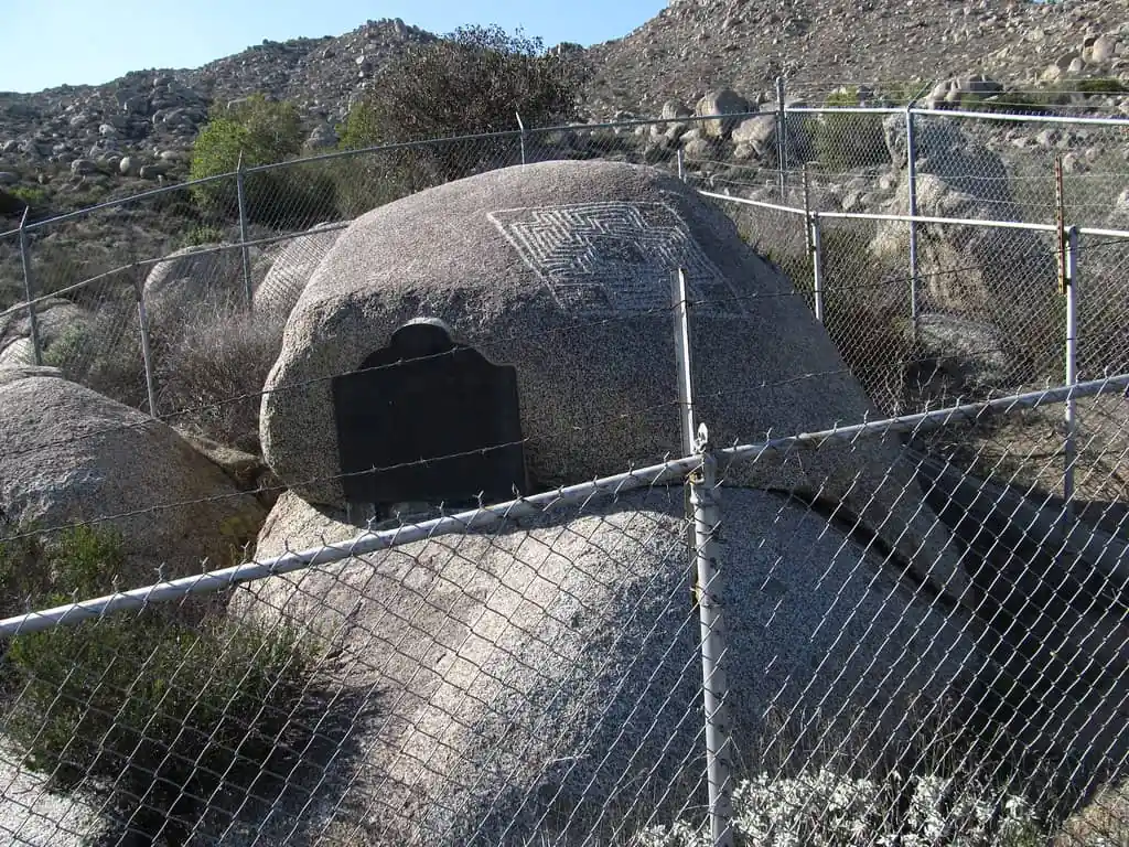 Hemet Maze Stone