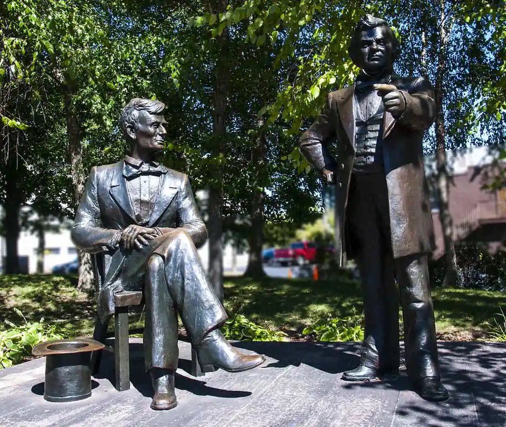 Lincoln-Douglas Debate Square