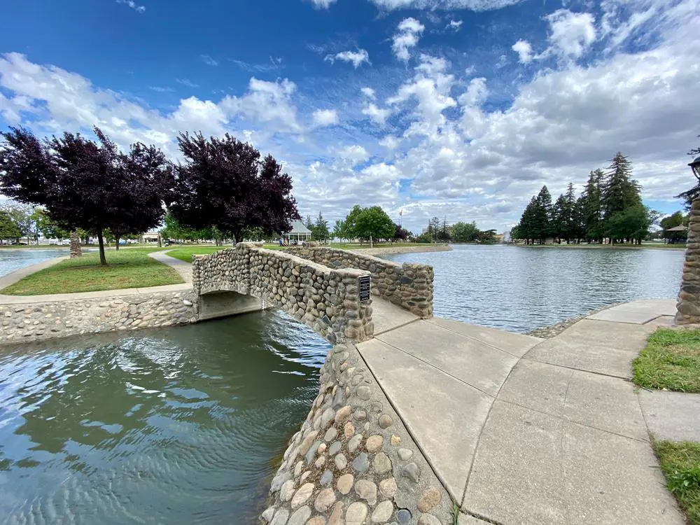 Ellis Lake