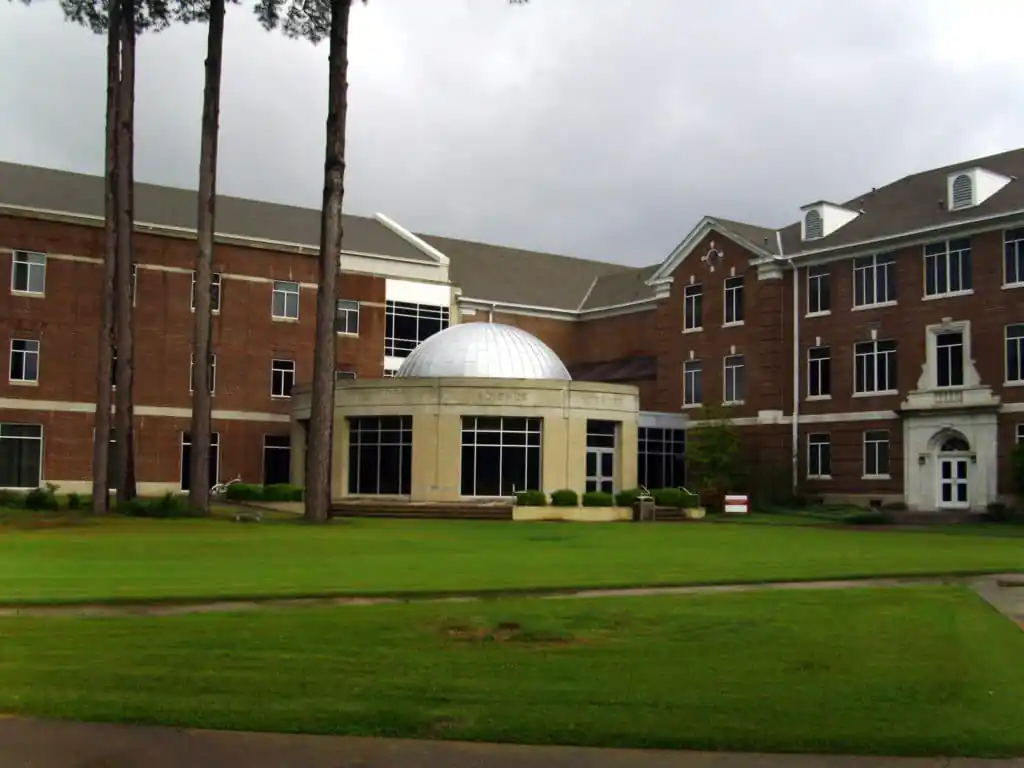 Donald W. Reynolds Science Center & Planetarium