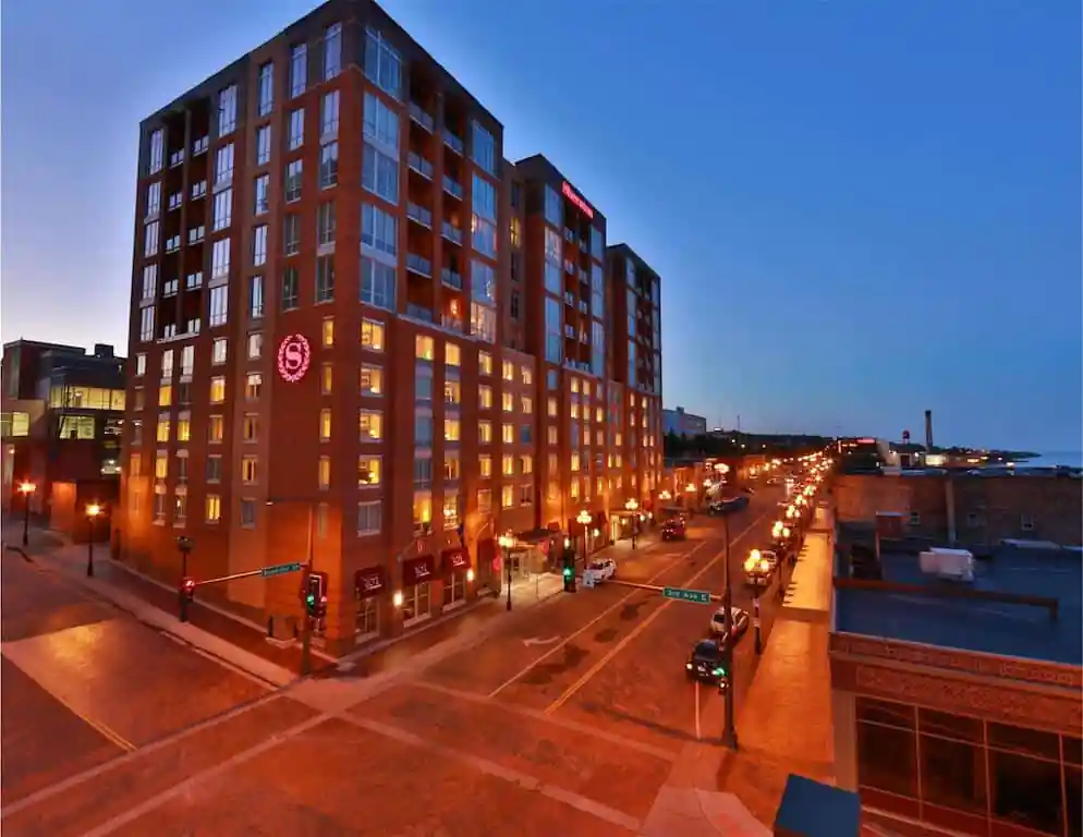Sheraton Duluth Hotel