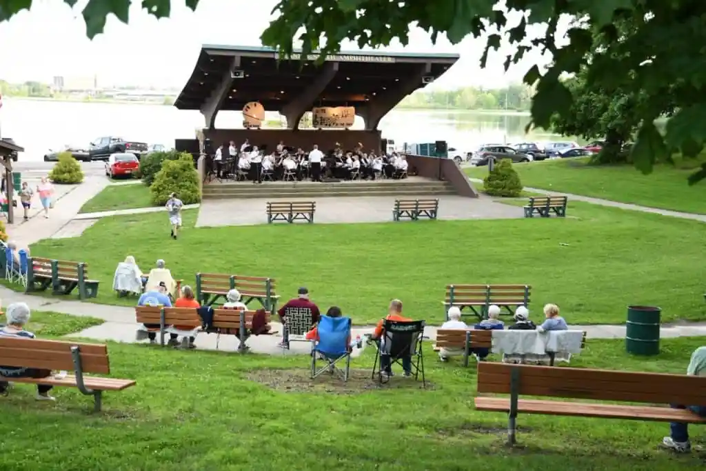 Fox Memorial Park