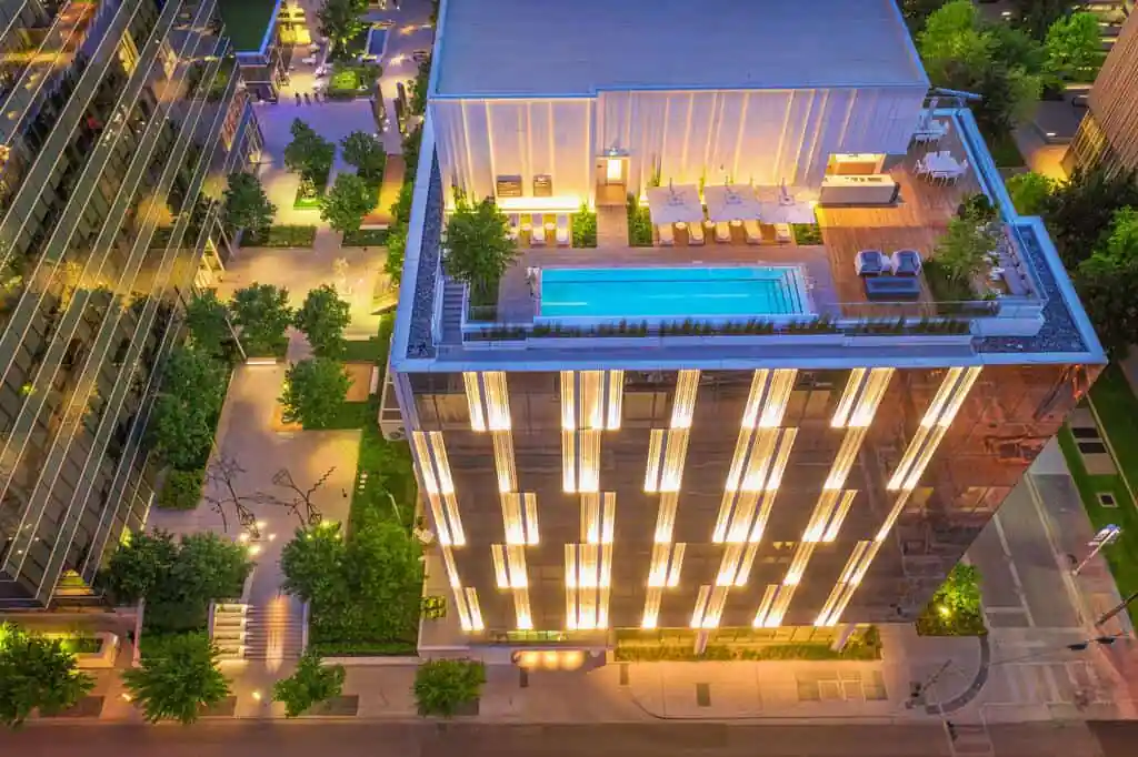 HALL Arts Hotel