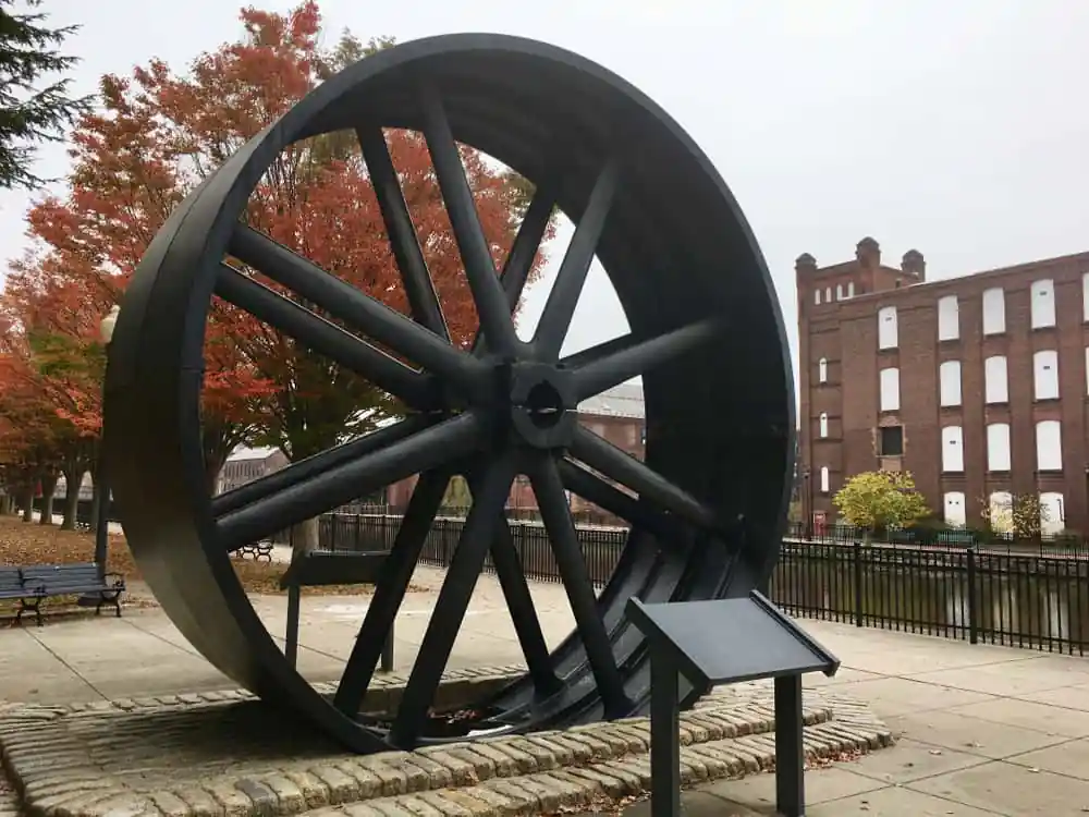 Holyoke Heritage State Park