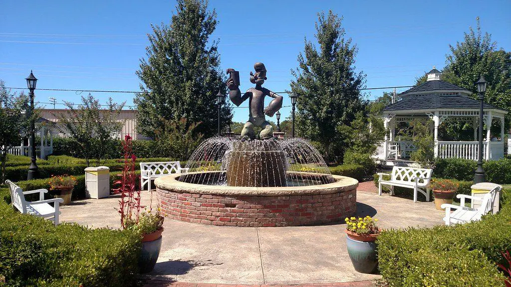 Popeye Statue, Alma
