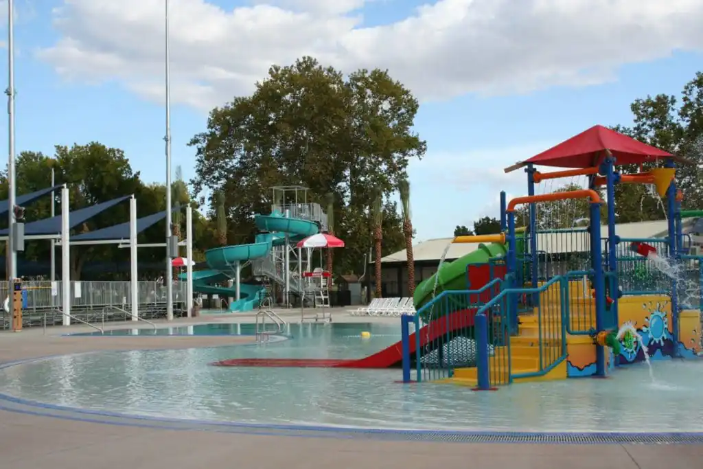 Gauche Aquatic Park