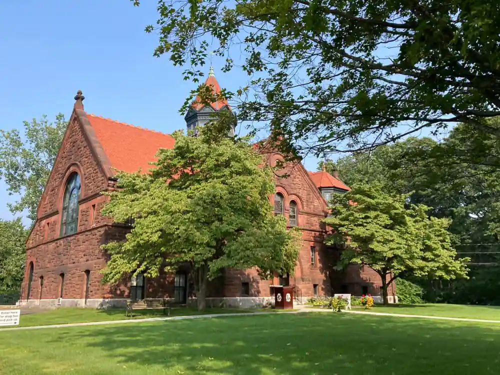 Clapp Memorial Library