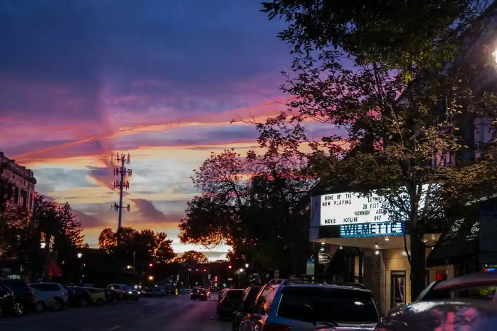 Wilmette Theatre