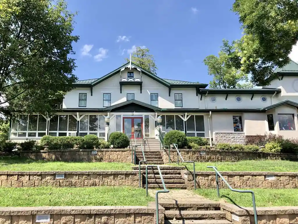 Behringer-Crawford Museum