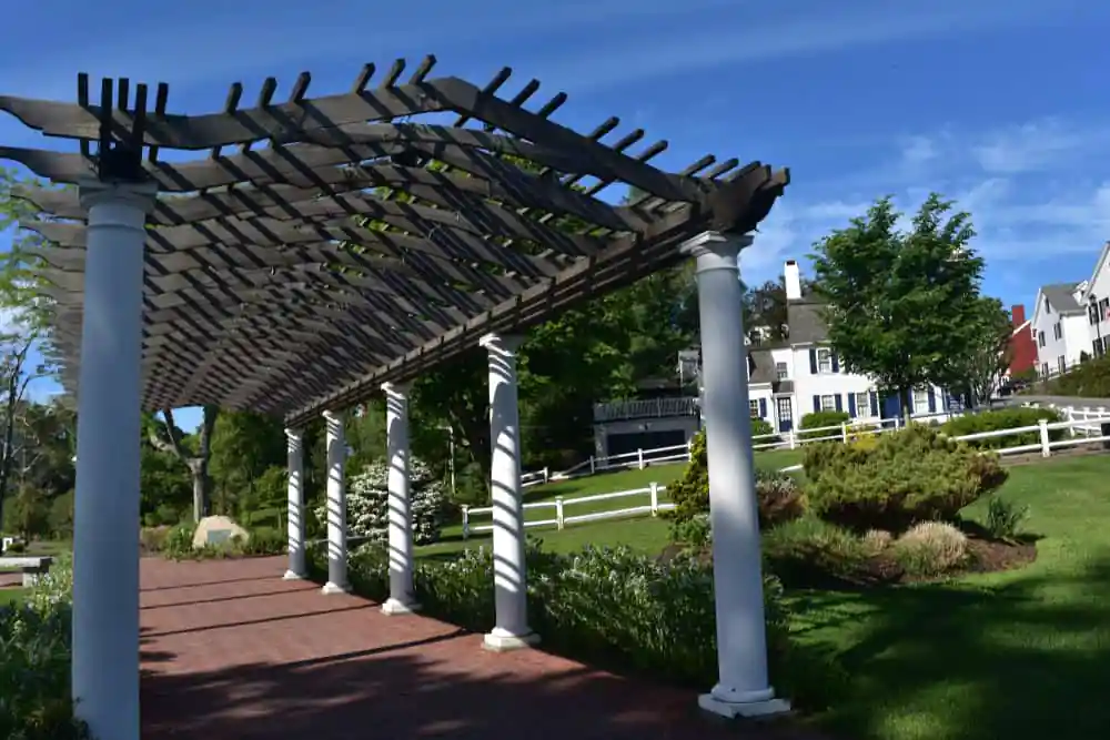Brewster Gardens