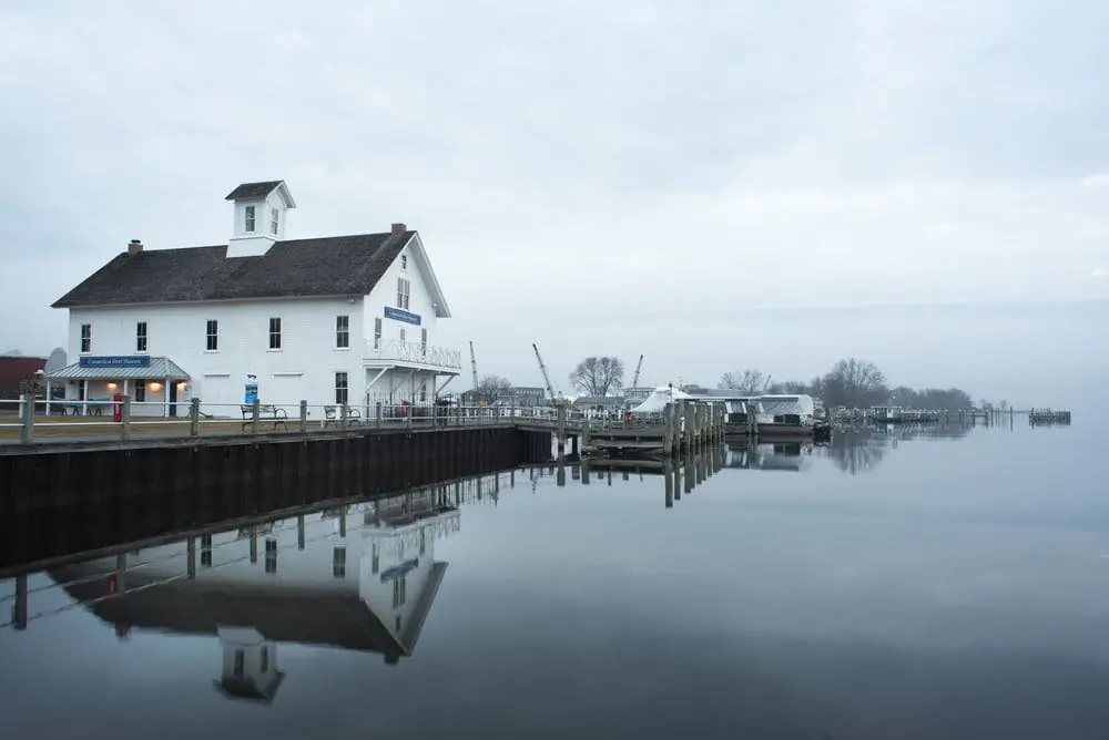 Connecticut River Museum