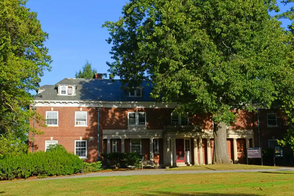 North Bridge Visitor Center