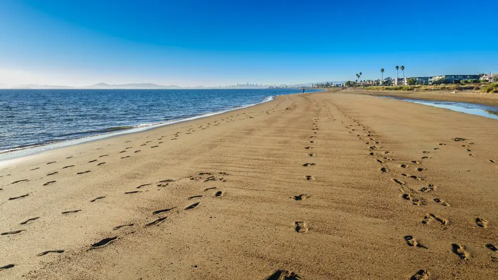 Robert W. Crown Memorial State Beach