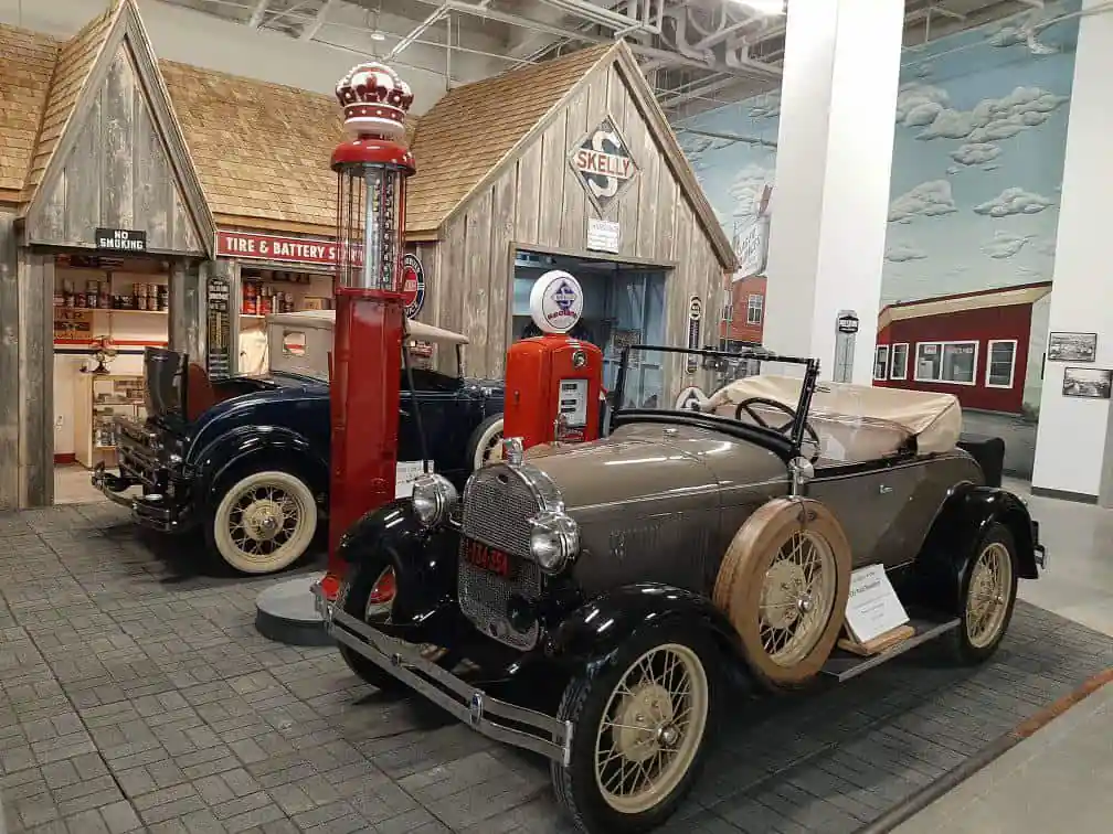 Antique Car Museum of Iowa