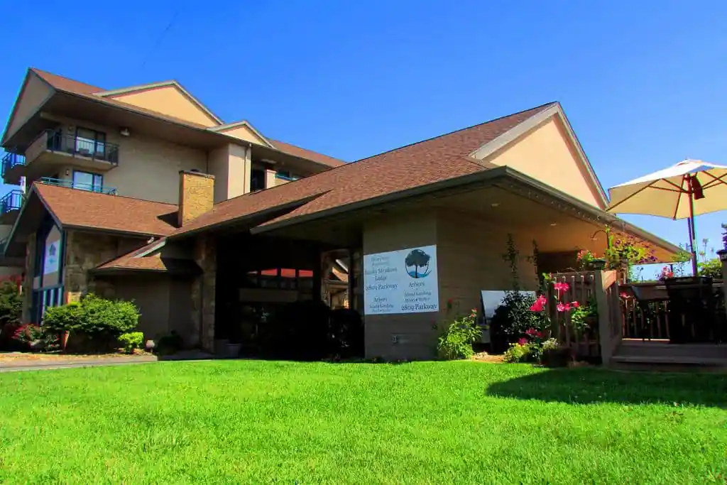 Arbors At Island Landing Hotel & Suites