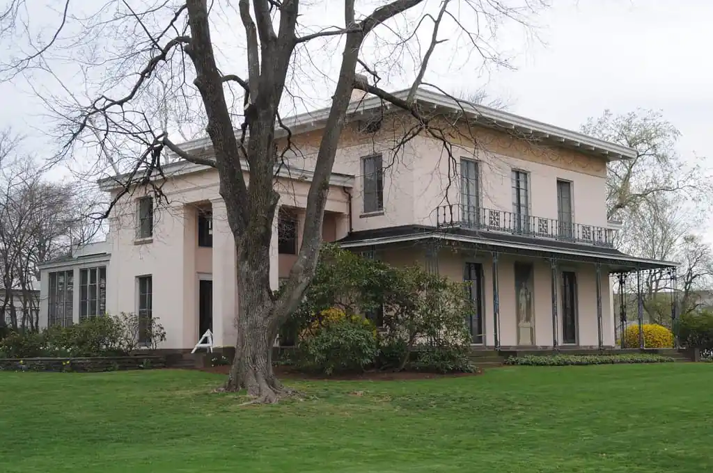 Davison Art Center
