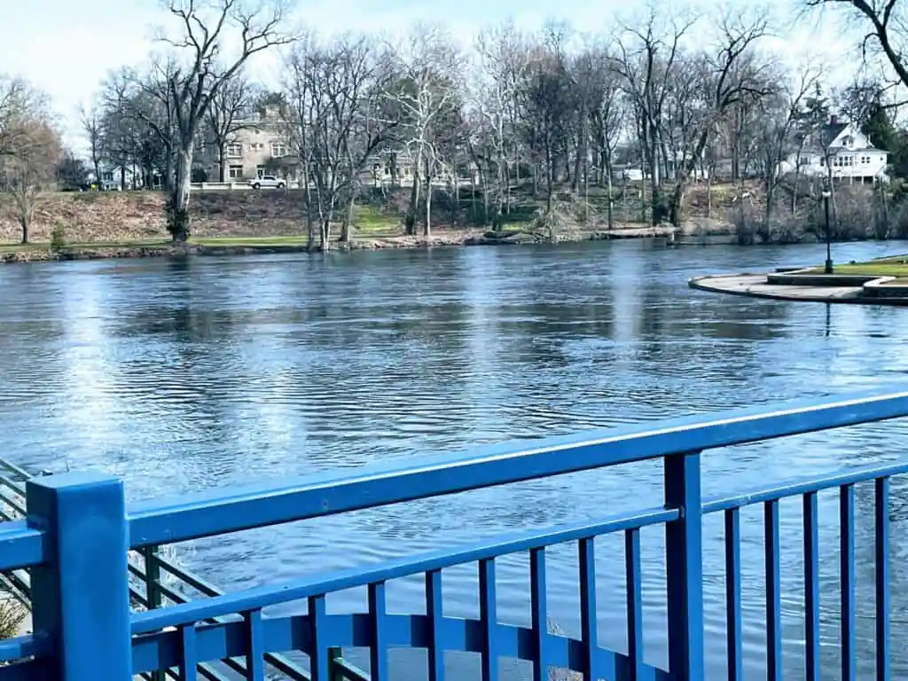 Island Park, Elkhart