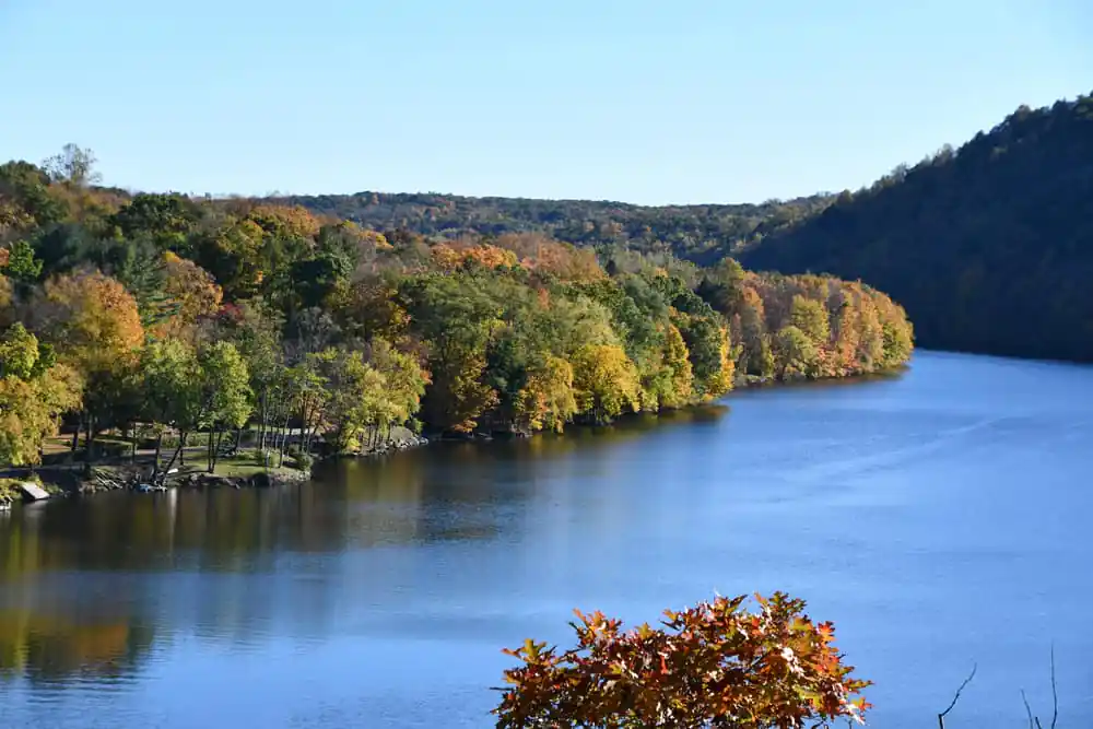 Lake Lillinonah