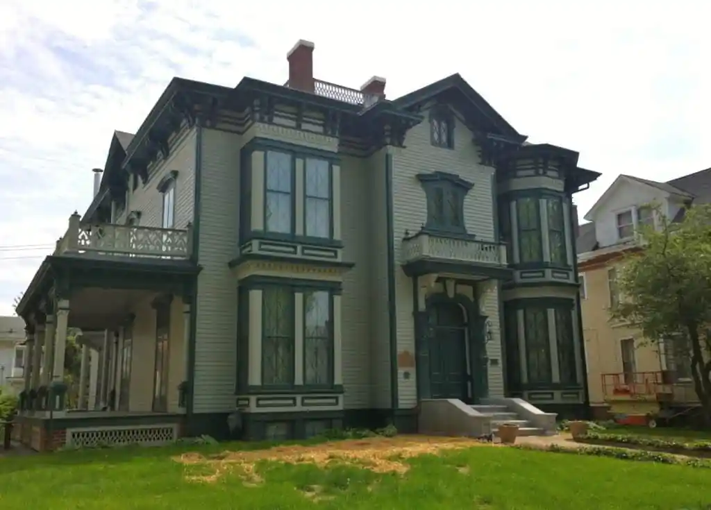 Oglesby Mansion