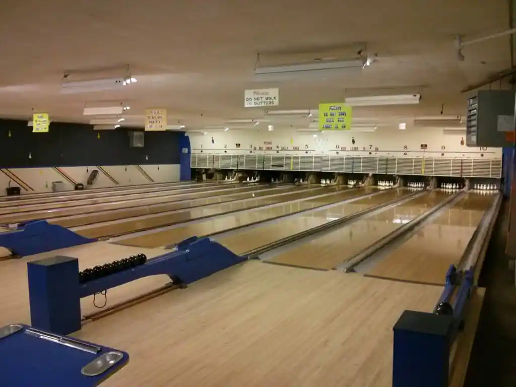 Collins Bowladrome