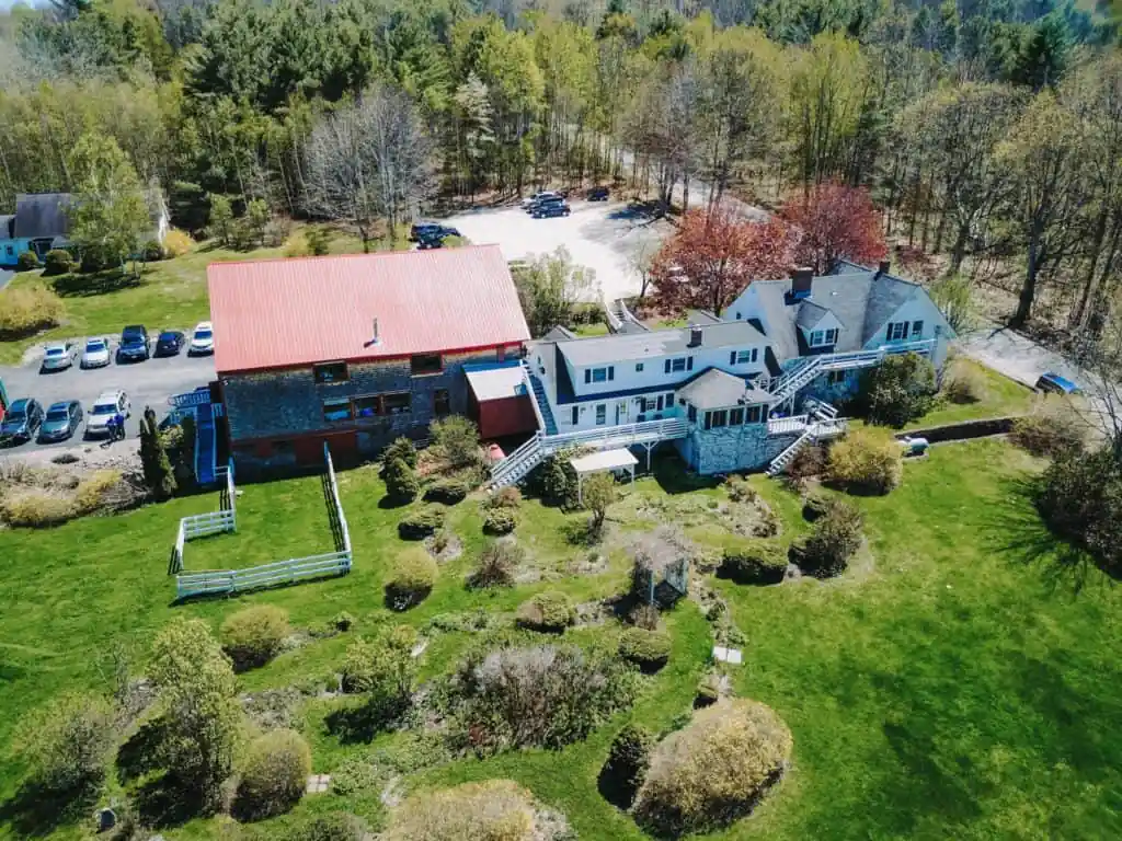 King’s Hill Inn And Barn