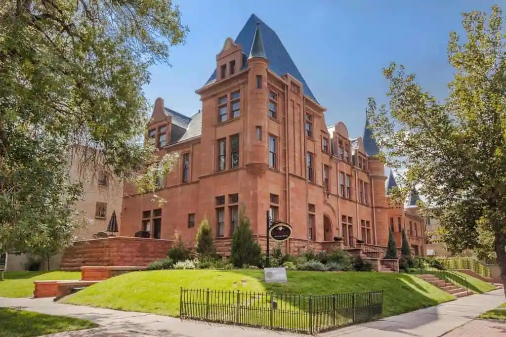 Patterson Inn