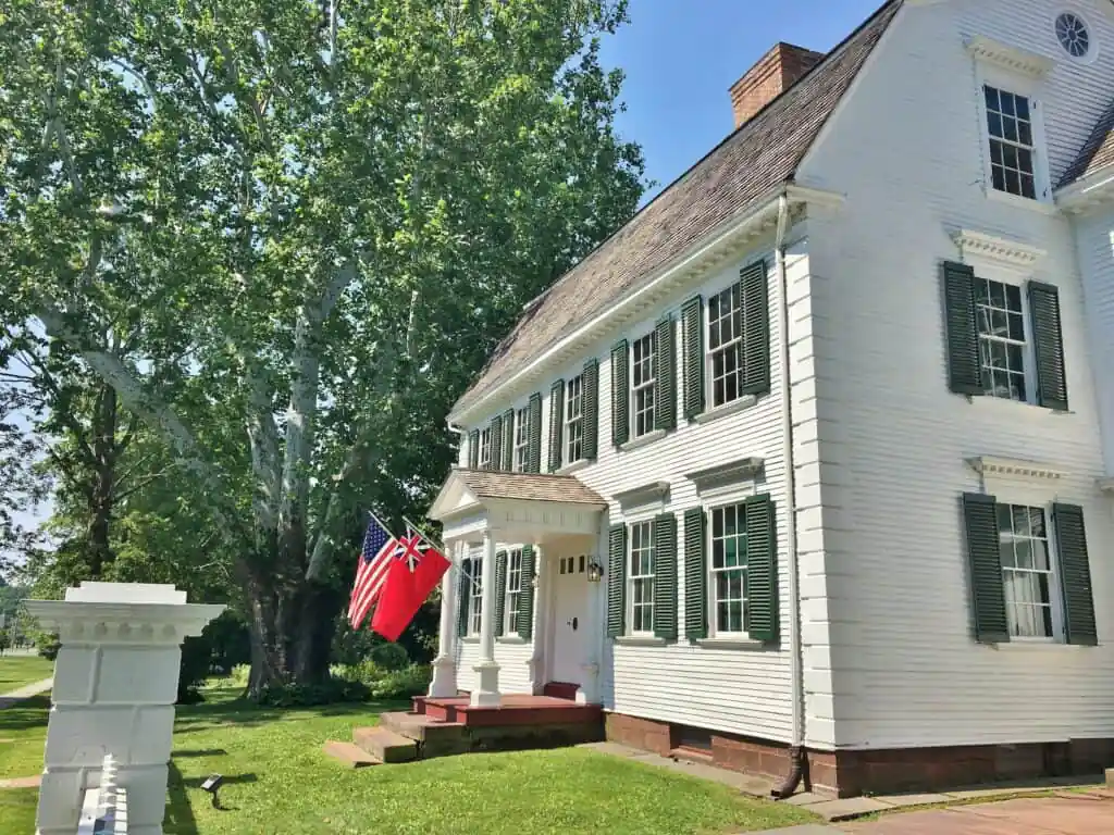 Phelps-Hatheway House & Garden