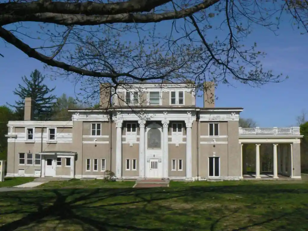 Sanborn House