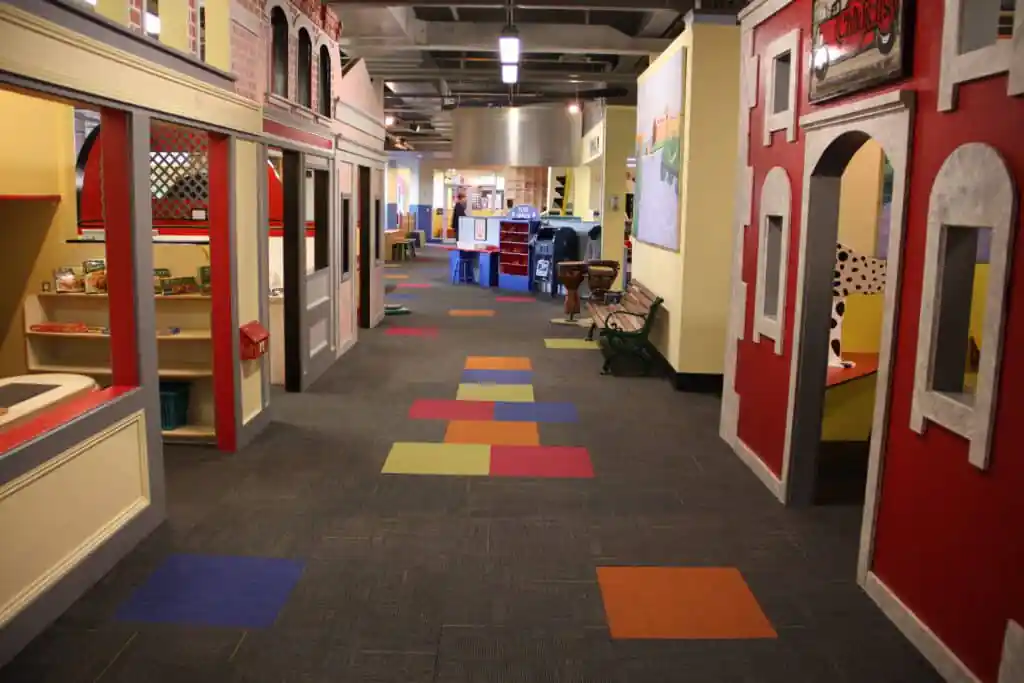 Holyoke Childrenโs Museum