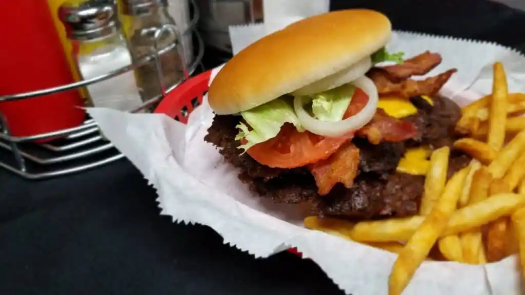 Schoopβs Hamburgers, Portage